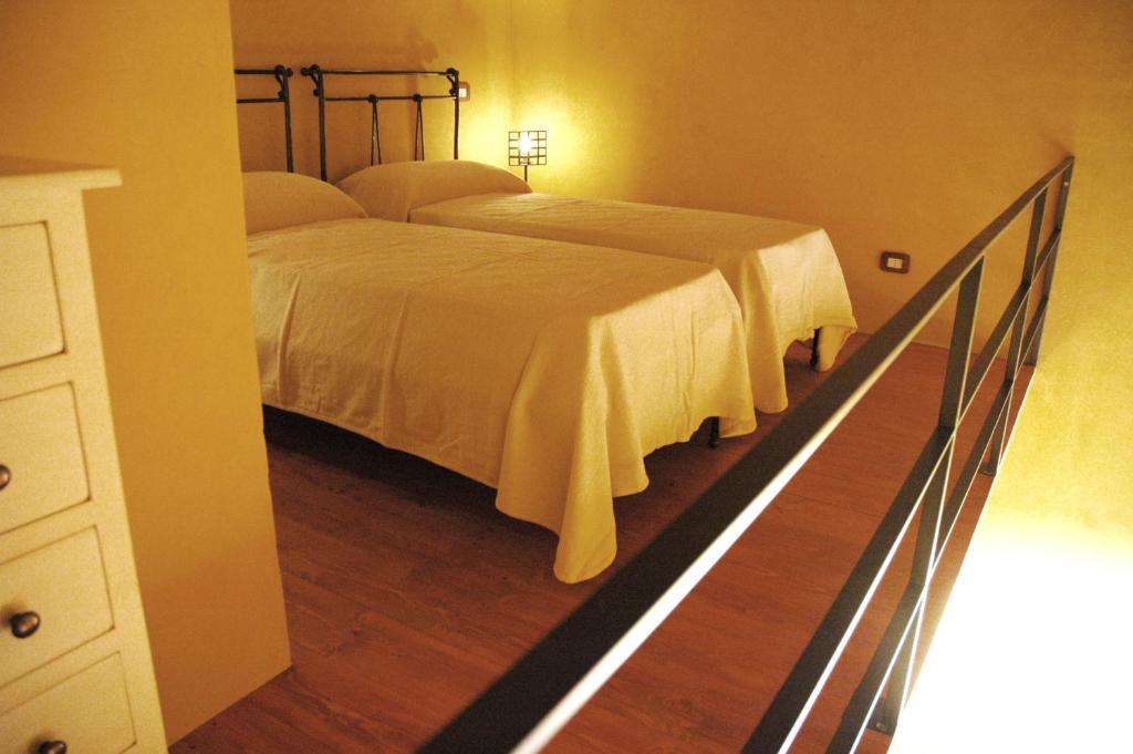 BioAgriturismo Antica Sena Milici Habitación foto